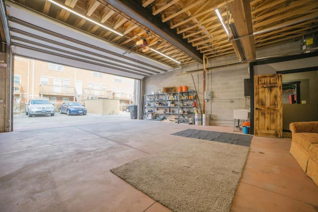 Chicago Mid-Century Gem Steps From United Center Villa Exteriör bild